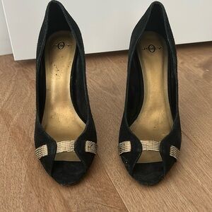 Fun stylish Joey heels with peep toe